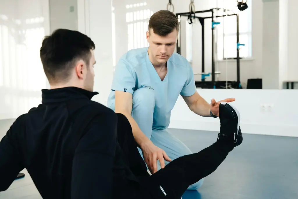 Behandlung eines Patienten nach einer Sportverletzung