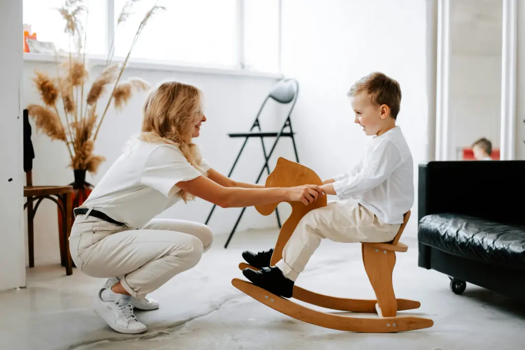 Kinderphysiotherapie am Gerät